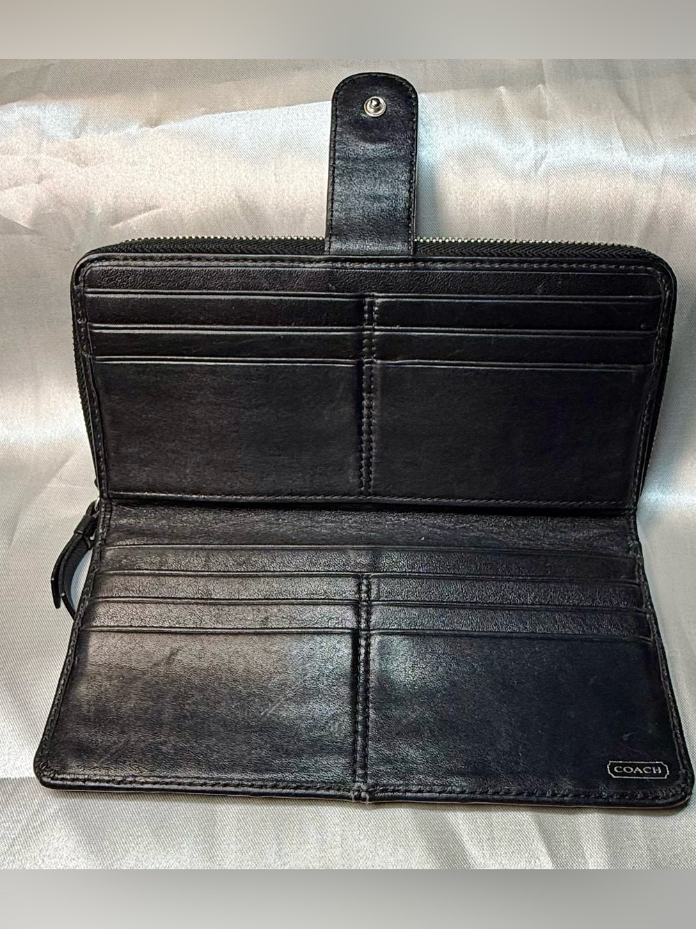 Coach Vintage (2008) Black Legacy/Signature Canvas Studded Wallet 🔥🔥 - Picture 7 of 8